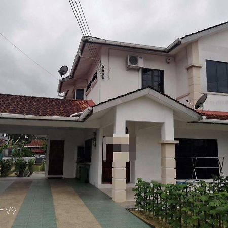Golden Swan Sibu Homestay エクステリア 写真