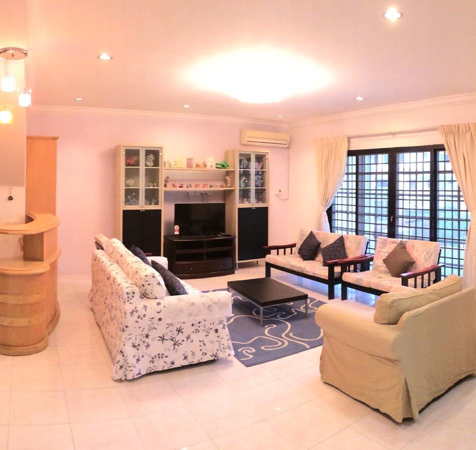 Golden Swan Sibu Homestay エクステリア 写真
